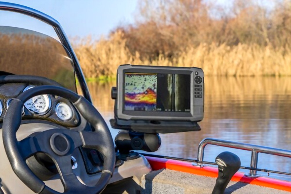 best side imaging fish finder