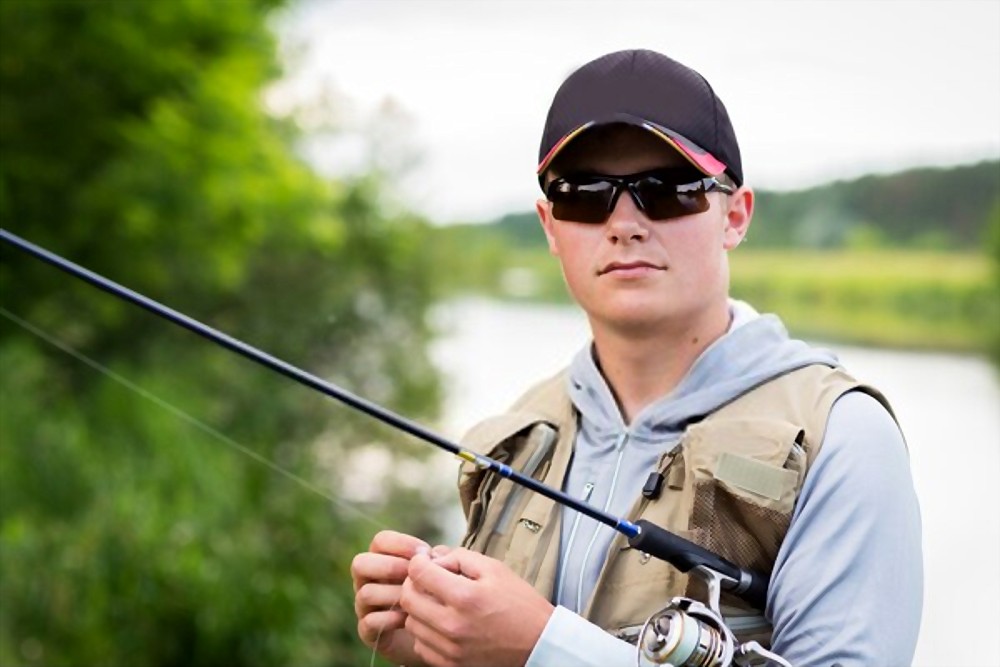 how to choose the best polarized sunglasses for sight fishing