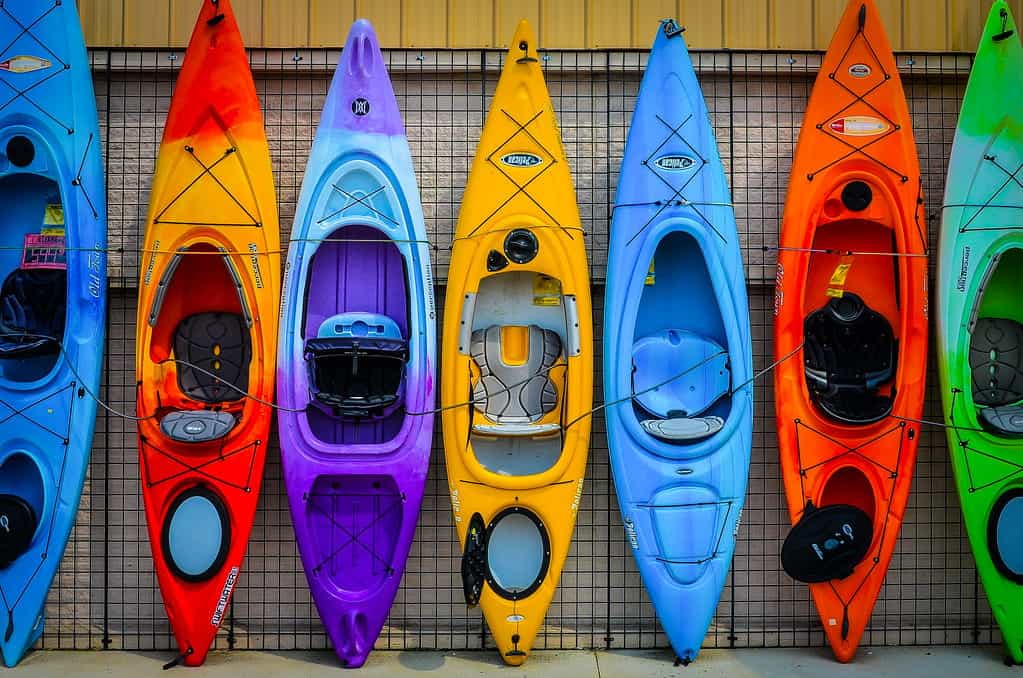 how to store a kayak vertically